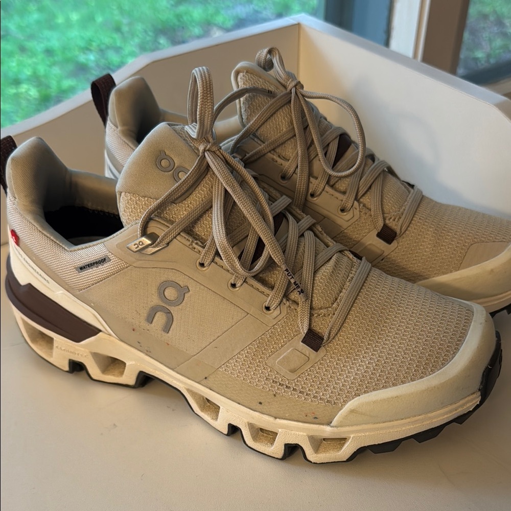 On cloud Running Shoes